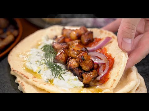 ギリシャ風スブラキ（自家製ピタ＆ザジキソース）