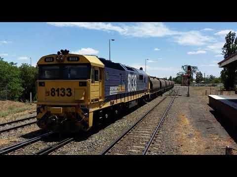 8133 yard shunter at Parkes NSW.   01 Dec 2019