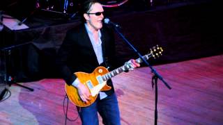 Joe Bonamassa - Steal Your Heart Away (17.03.2012, MMDM, Moscow, Russia)