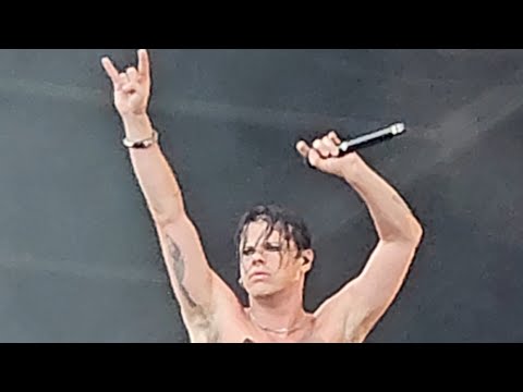 Yungblud  - Ghosts - Summer Sonic Tokyo 16 Aug 2025