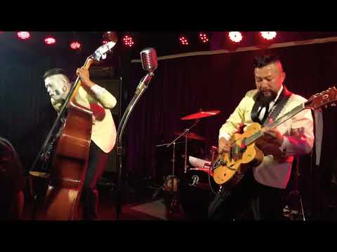 THE RADIOS / African Symphony