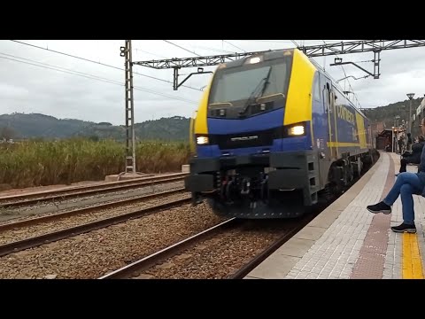 Continental Rail 256 (€6000) Stadler amb TECO al seu pas per Castellbisbal.