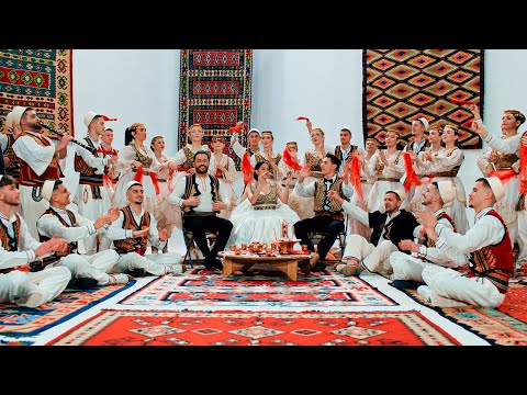 Sinan Hoxha - Sofra Dasmës (Official Video)