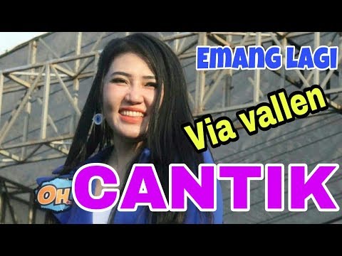 VIA VALLEN NYANYI LAGU EMANG LAGI CANTIK