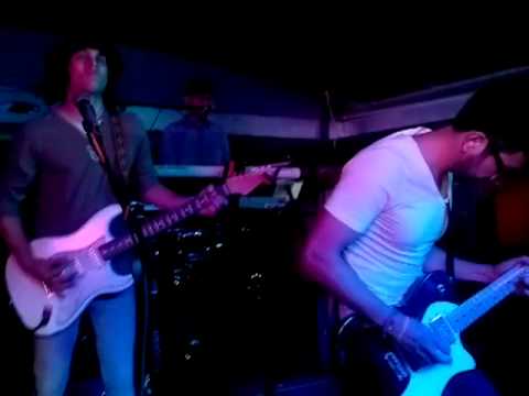 Siddhartha - Extraños (En vivo, Pulque Para Dos, Cholula Puebla)