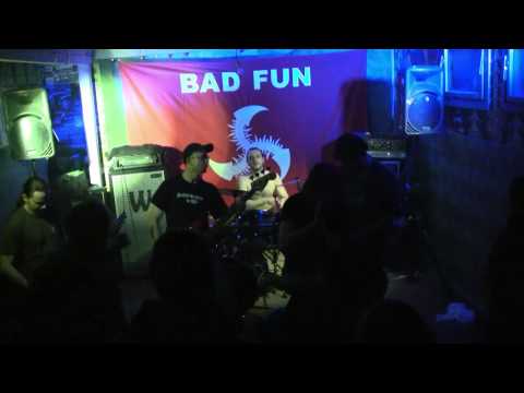 Bad Fun - Hovno Barák