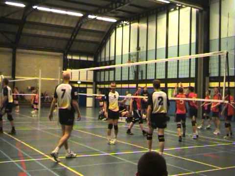 Volta H1 (Lelystad) - HVV (Hattem) volleybalwedstrijd 1-ste helft seizoen 2010 - 2011.mpg