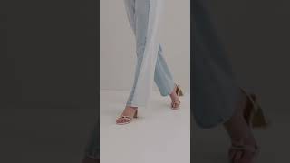 Vídeo Calça Jeans Wide Leg Super Alta Com Recortes Duo Lez a Lez