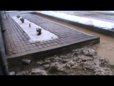 Inundatie la Carasova din cauza topirii zapezii  10 ian