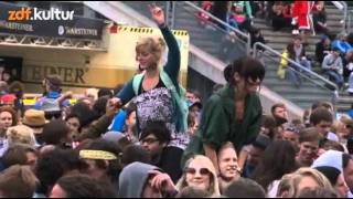 Everything Everything - 05 - Schoolin (MELT! 2011)