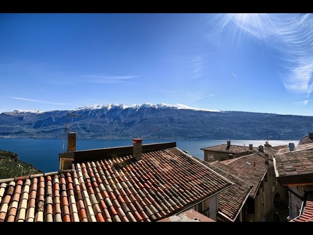 Casa cielo terra vista lago ristrutturata