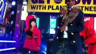 Snoop Dogg New Years Eve “ Drop like its hot “