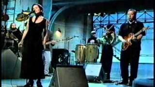 10,000 Maniacs - &#39;Stockton Gala Days&#39; live on Letterman, 1993