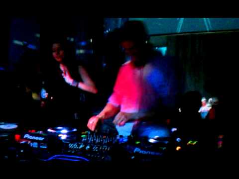 Serge Devant @ Bleu (Detroit) 3/12/11