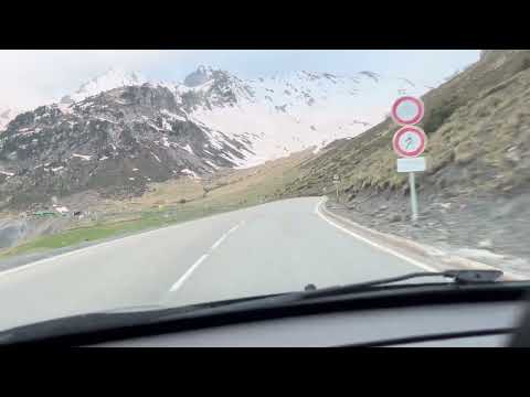 Driving around - Attraversando i Pirenei // Across the Pyrenees