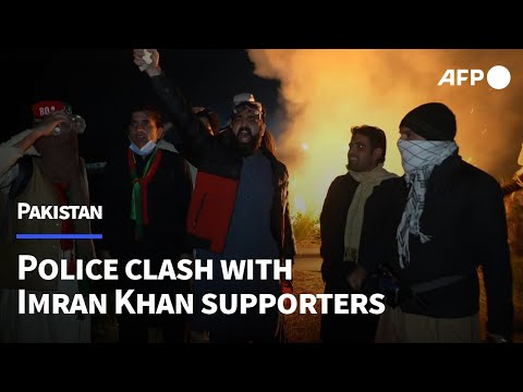 Pakistan police clash with Imran Khan supporters | AFP