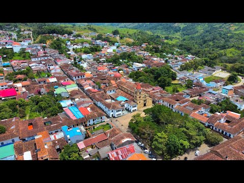 CAMINANDO DE OIBA  A CONFINES EN SANTANDER