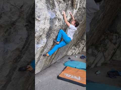 "Les petites prises de la Bastille" 8b+/V14