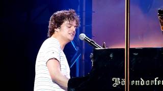 Jamie Cullum "Spring Can Really Hang You Up the Most" @ Jazz à Vienne