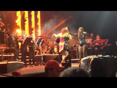 Ivete Sangalo e Nena Queiroga - Voltei Recife - Bal Masqué