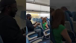 Download lagu Karen Gets Instant Karma for Freaking Out 😳✈️ mp3