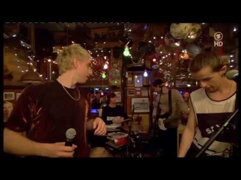 Bilderbuch mit "Maschin" bei Inas Nacht am 18.10.2014