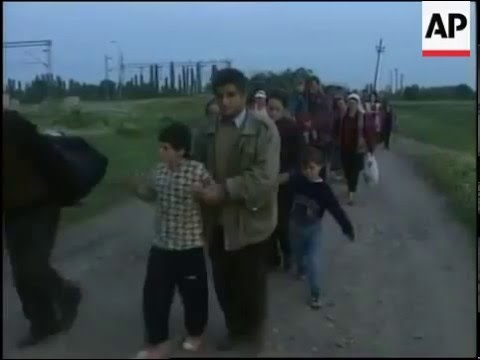 300 ethnic Albanian civilians fled villages in line of Macedonian offensive