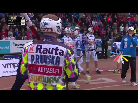 Saarikentällä pelattiin pesäpallon El Klassikko - katso kooste