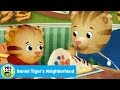 DANIEL TIGER'S NEIGHBORHOOD | The Smushed Cake | PBS KIDS