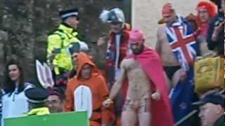 preview picture of video 'Loony Dook in Queensferry, Edinburgh's Hogmanay (2012/2013)'