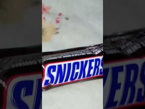 #Shorts😋snickers at 10 rupee 🙏please subscribe 🙏