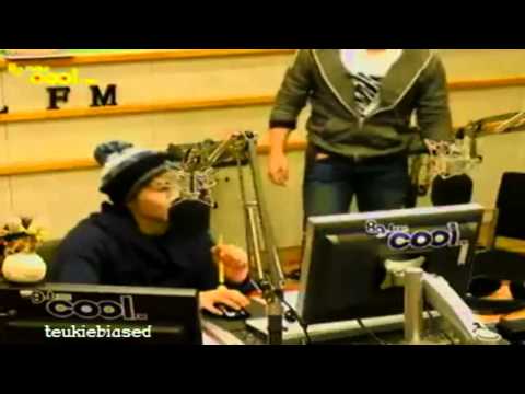 120124 Sukira - Sungmin showing off his shoes
