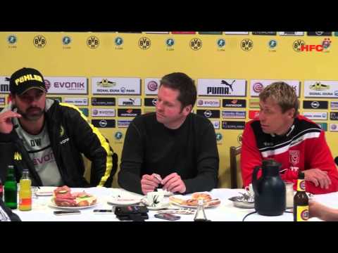 37. Spieltag PK nach dem Spiel Dortmund II - Hallescher FC