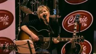 Dido - Grafton Street (live on Chérie FM)