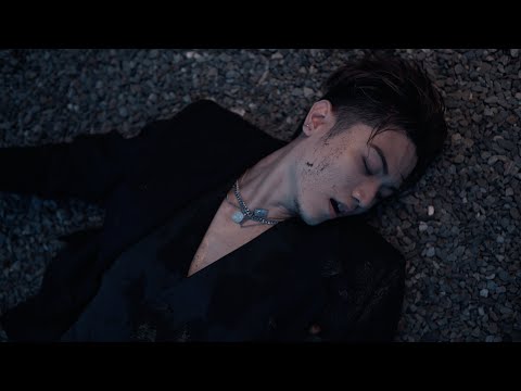 akbenjamin - 2022 im still in the building (lyric video/visualizer)