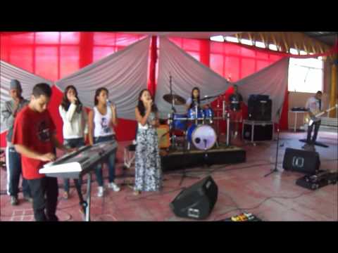 Quadrangular Vera Cruz ....B.H..M.G...20 Maio 2012  - Louvor Vera Cruz -