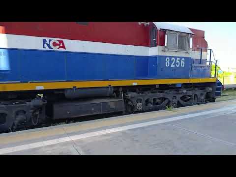 Alco (8256) con un Tren Cargado de N.C.A a su paso por Estación La banda en plena siesta 🚂🌇🇦🇷