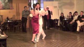 Ivana y Nany Peralta bailando Por Que Te Sigo Queriendo en El Tacuari Conpulsiontanguera