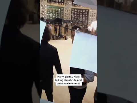 Zouis hits different and zayn's 'toys are cool' is sooo cute🥺✋🏻 #zayn #harry #louis #liam #niall #1D