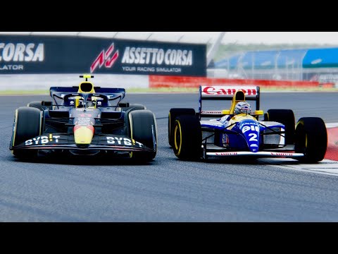 Red Bull F1 2022 RB18 vs Williams F1 1993 Alain Prost at Silverstone GP