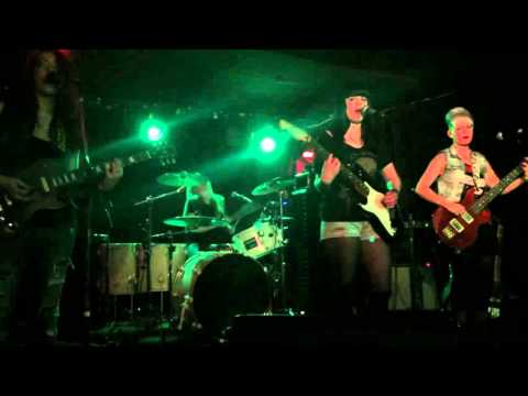 I hate Myself for Loving you : Crimson Queens (Joan Jett & The BlackHearts Cover)