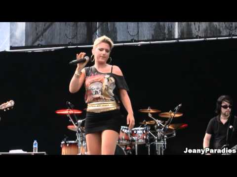 Jeanette Biedermann - Don't Think Twice It's Alright - September 2011 IFA