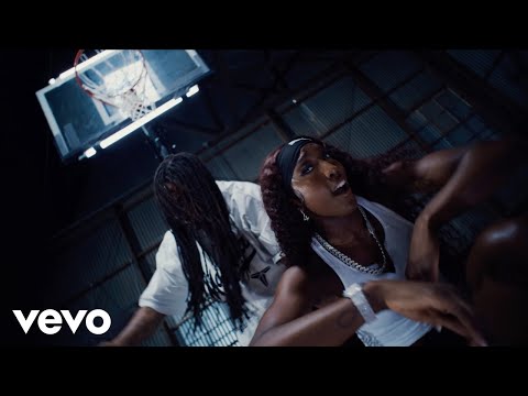 Flau'jae, Waka Flocka Flame - Courtside (Official Music Video)