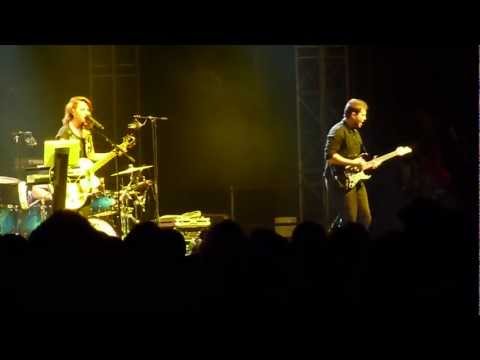 Katarína Knechtová - Deň medzi nedeľou a pondelkom (The Cranberries, Praha 2012)