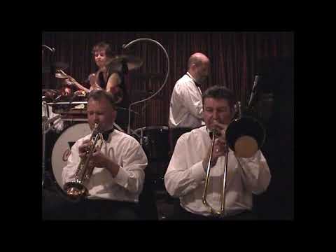 #10 Charleston Chasers (1) at Bude International Jazz Festival 2003