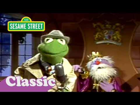 The Best of Kermit News Flash | Sesame Street Classic Compilation