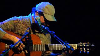 João Bosco - Teatro Rival - 6 jan 2012 - Medo de Amar.wmv