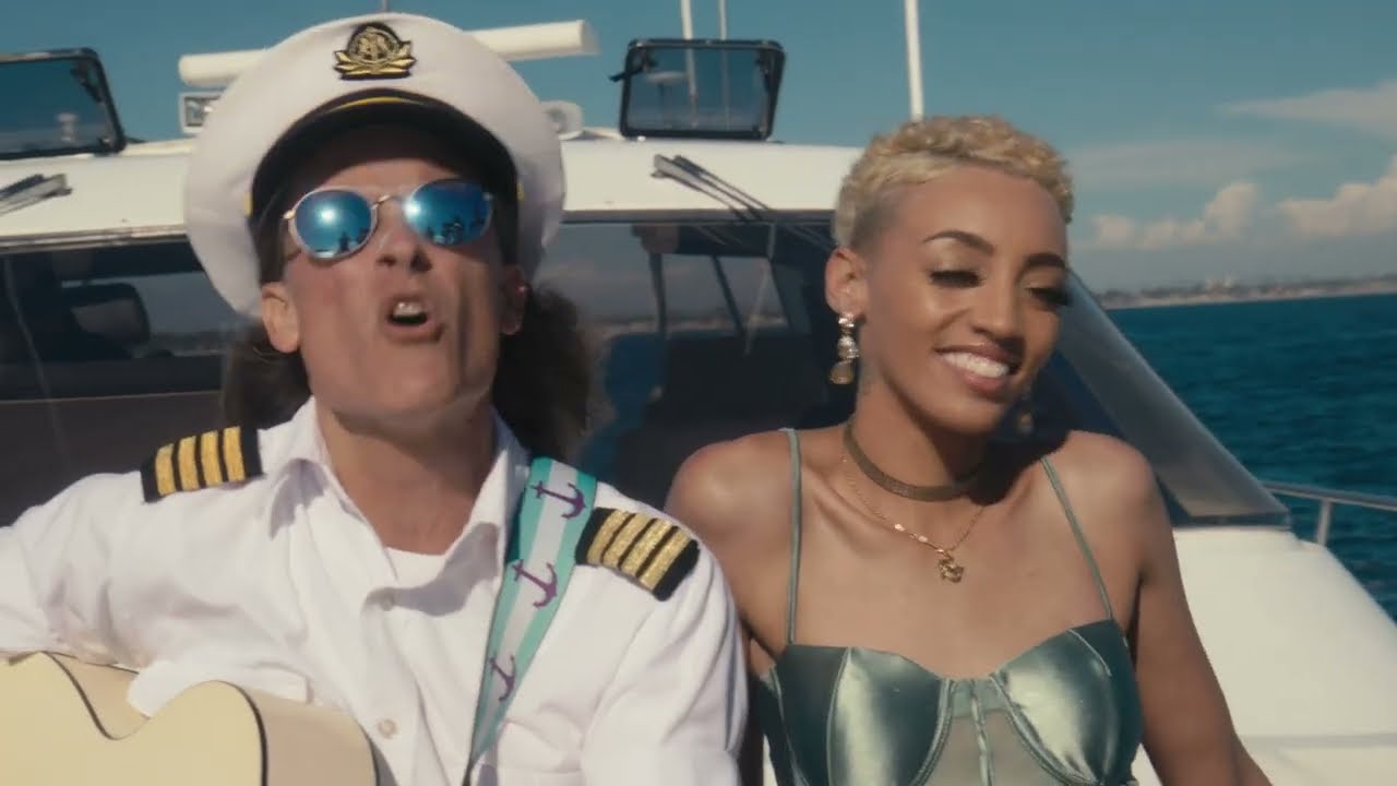Yachtley Crew