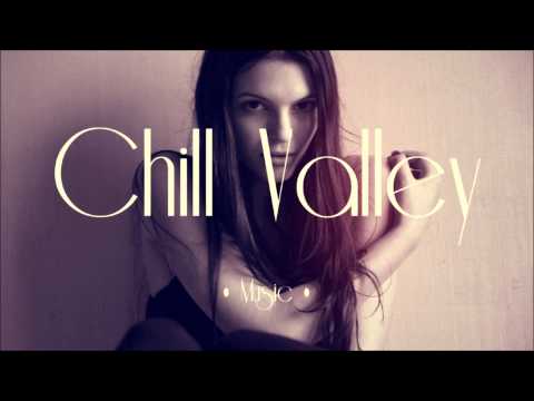 Julia Losfelt - Here To Stay