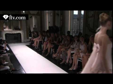 PARIS - HC - F/W 10/11 - FW - VALENTINO - SHOW